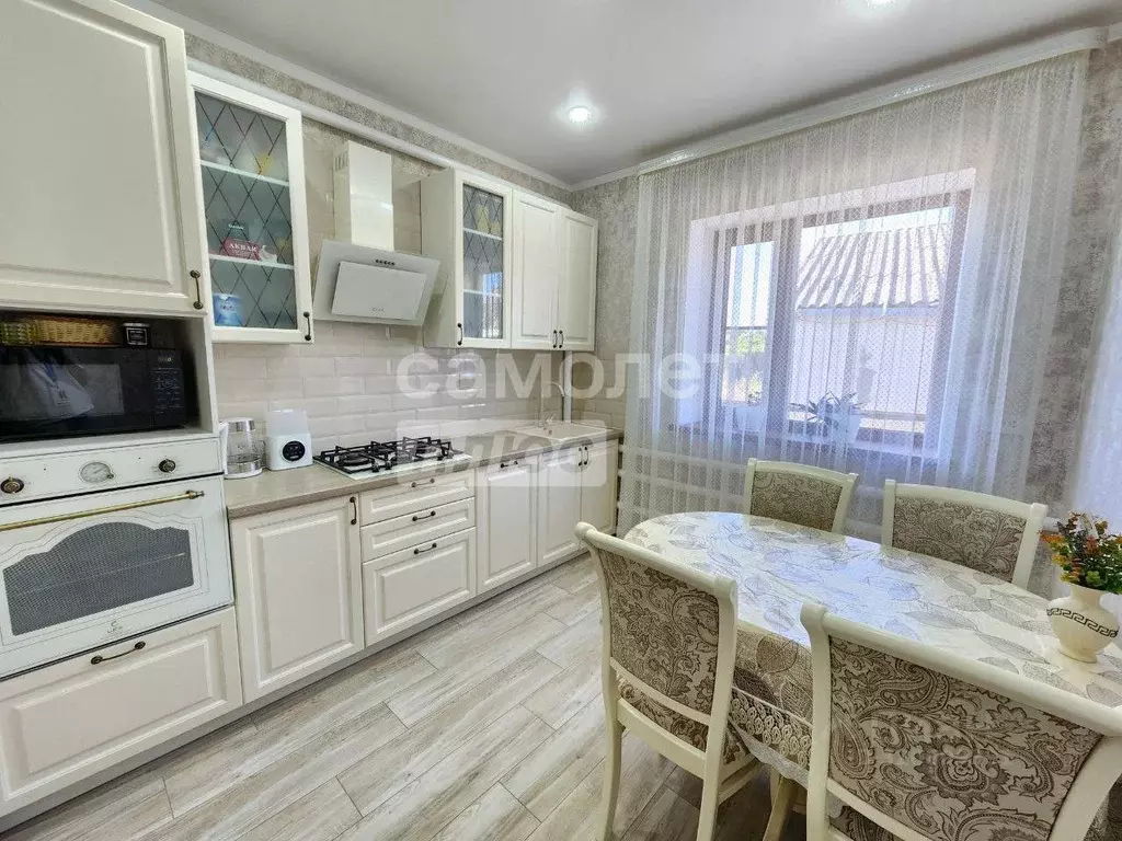 Дом в Краснодарский край, Брюховецкий район, Брюховецкая ст-ца ул. ... - Фото 1