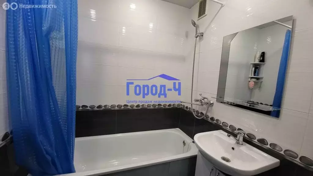 2-комнатная квартира: Чебоксары, улица Академика В.Н.Челомея, 3 (66 м) - Фото 1