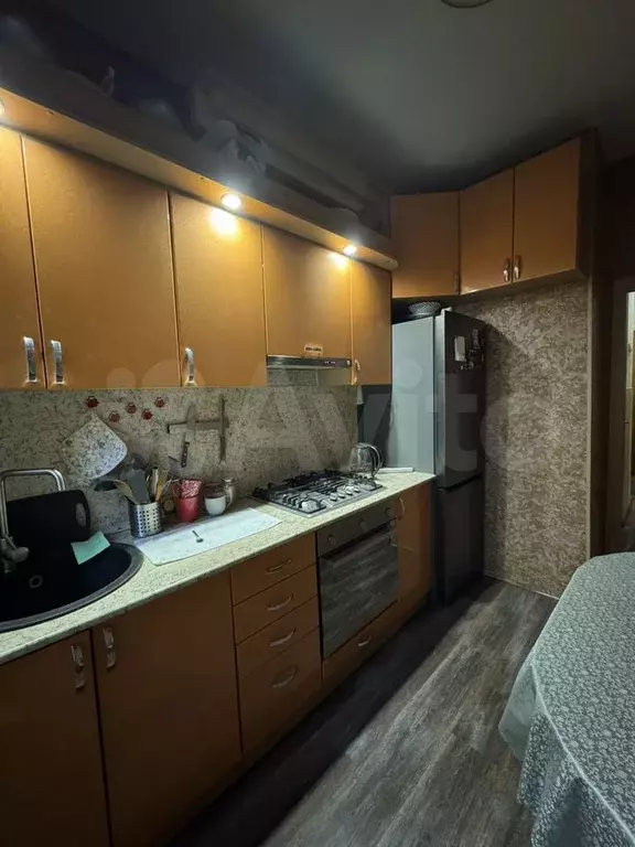 2-к. квартира, 60 м, 2/5 эт. - Фото 0