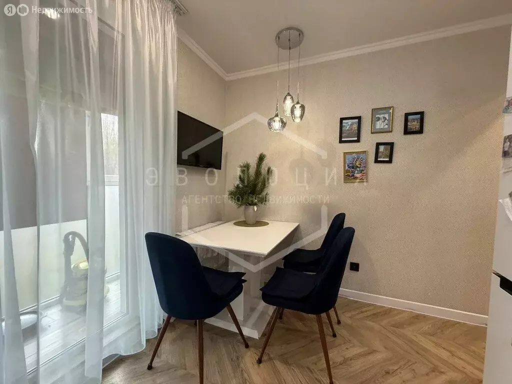 1-комнатная квартира: Калининград, Черниговская улица, 19А (40 м) - Фото 2