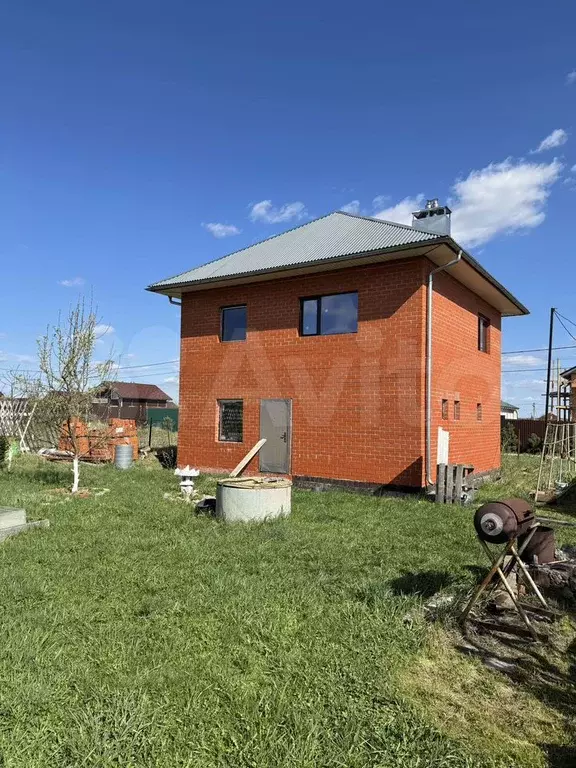 Дом 100 м на участке 9 сот. - Фото 0