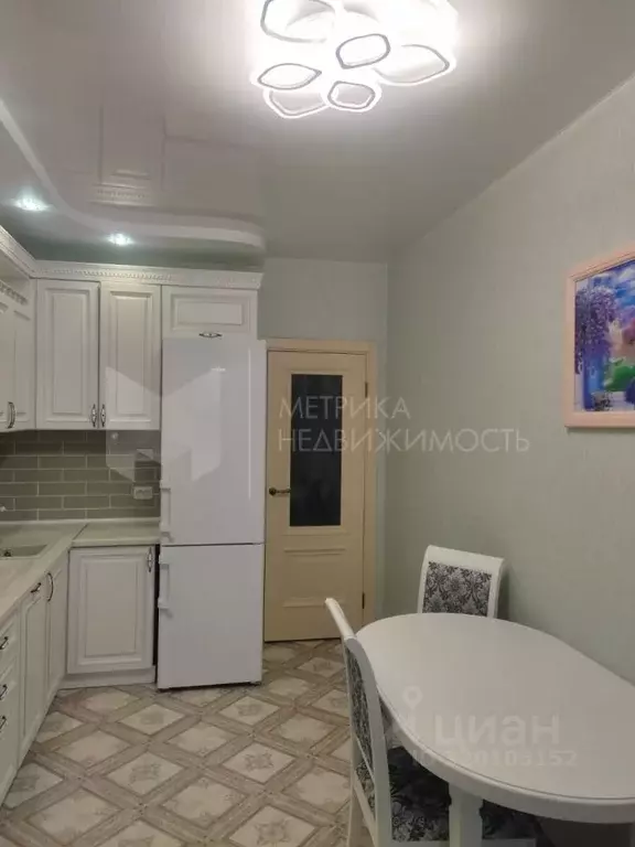 1-к кв. Тюменская область, Тюмень Широтная ул., 217 (42.4 м) - Фото 0