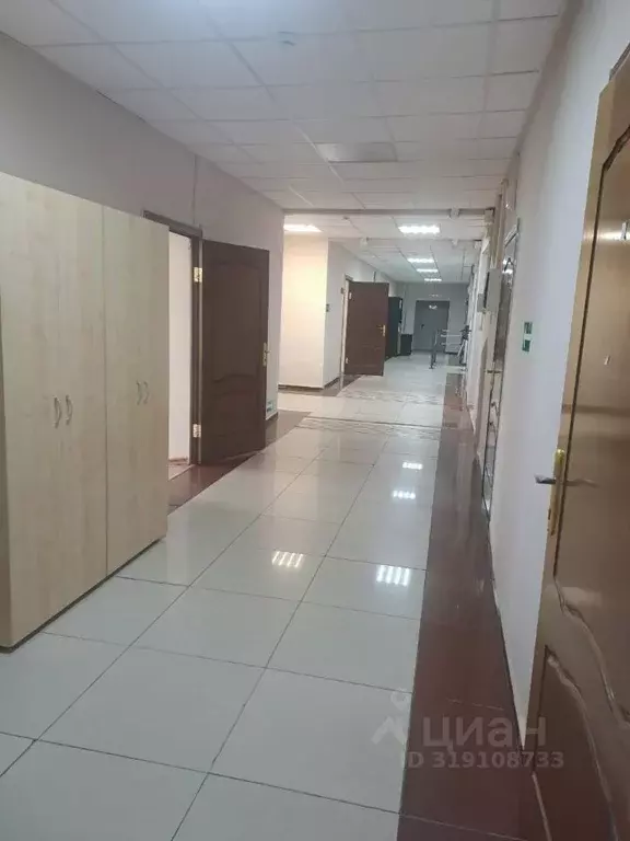 Помещение свободного назначения в Саха (Якутия), Якутск ул. Петра ... - Фото 0
