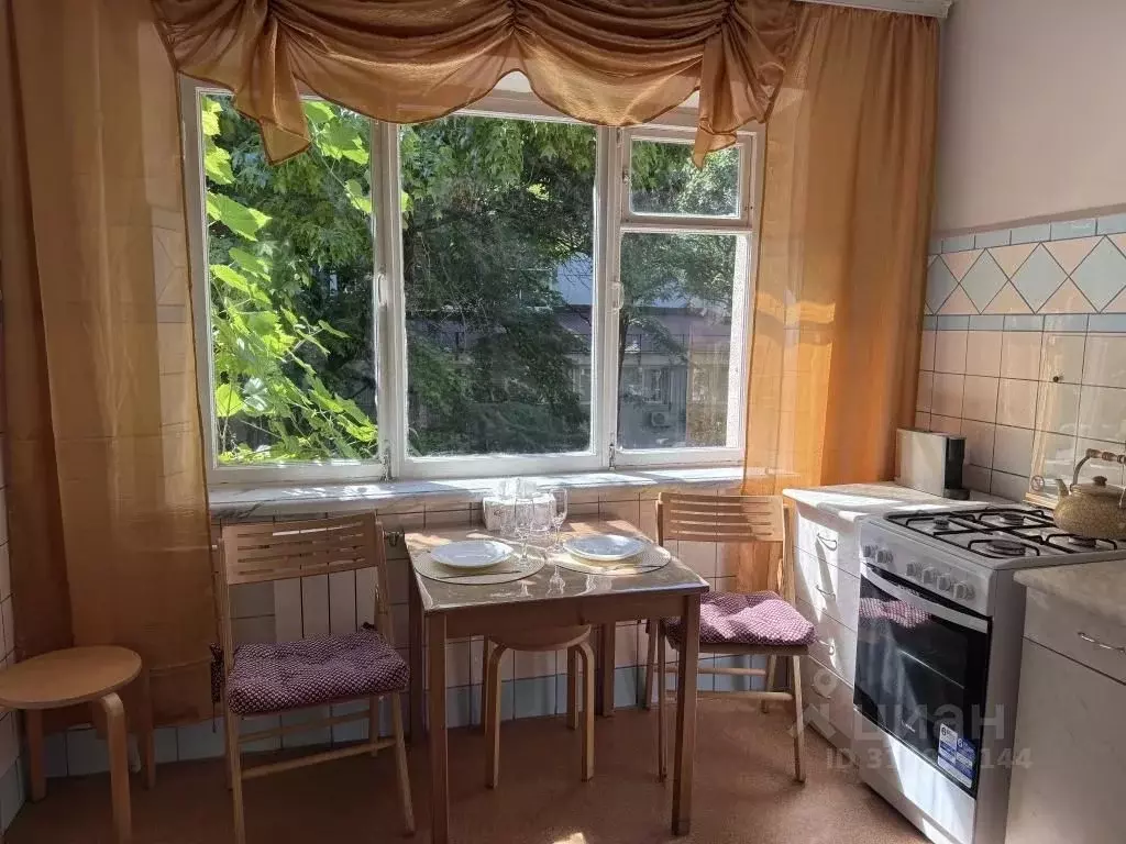 2-к кв. Краснодарский край, Сочи Гагарина мкр, ул. Красноармейская, 4 ... - Фото 1