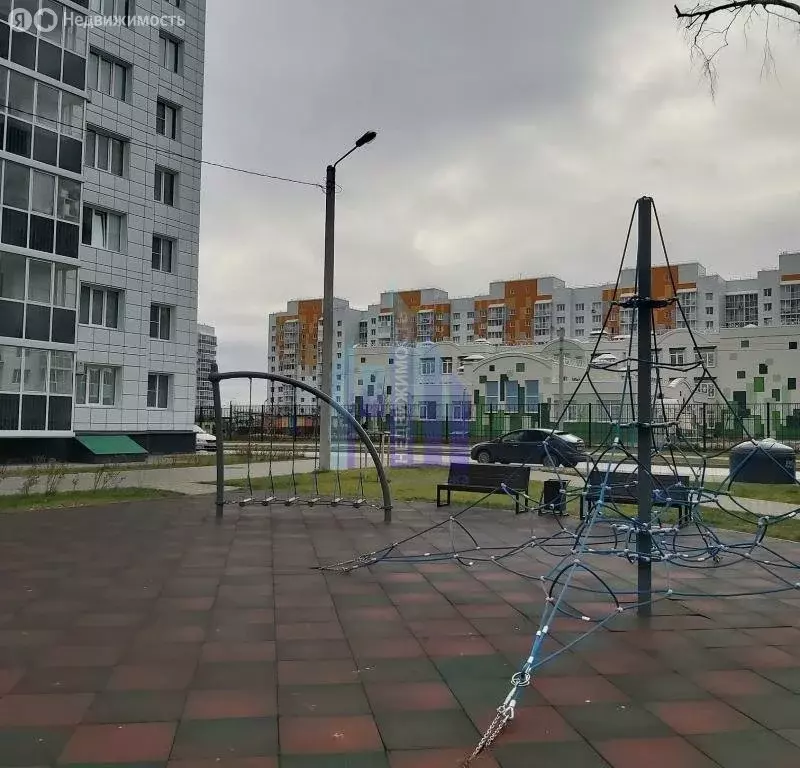 3-комнатная квартира: Отрадное, Каштановая улица, 9 (76.1 м) - Фото 0