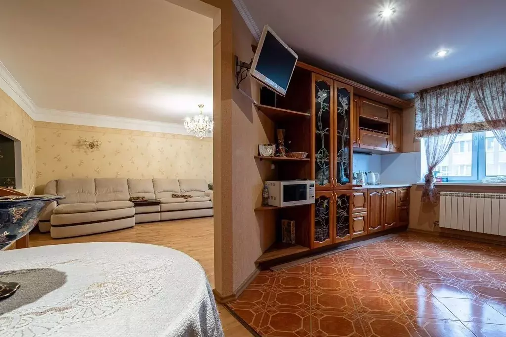 3-к кв. Самарская область, Самара ул. Победы, 4а (134.0 м) - Фото 1