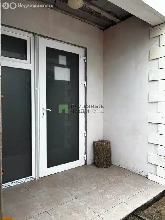 Дом в Уютное, улица Юрия Гагарина, 44А (160 м) - Фото 1