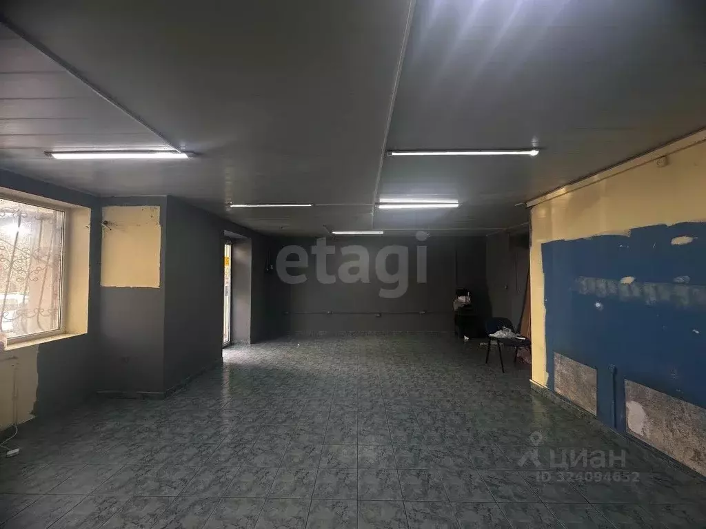 Торговая площадь в Крым, Симферополь ул. Залесская (56 м) - Фото 2