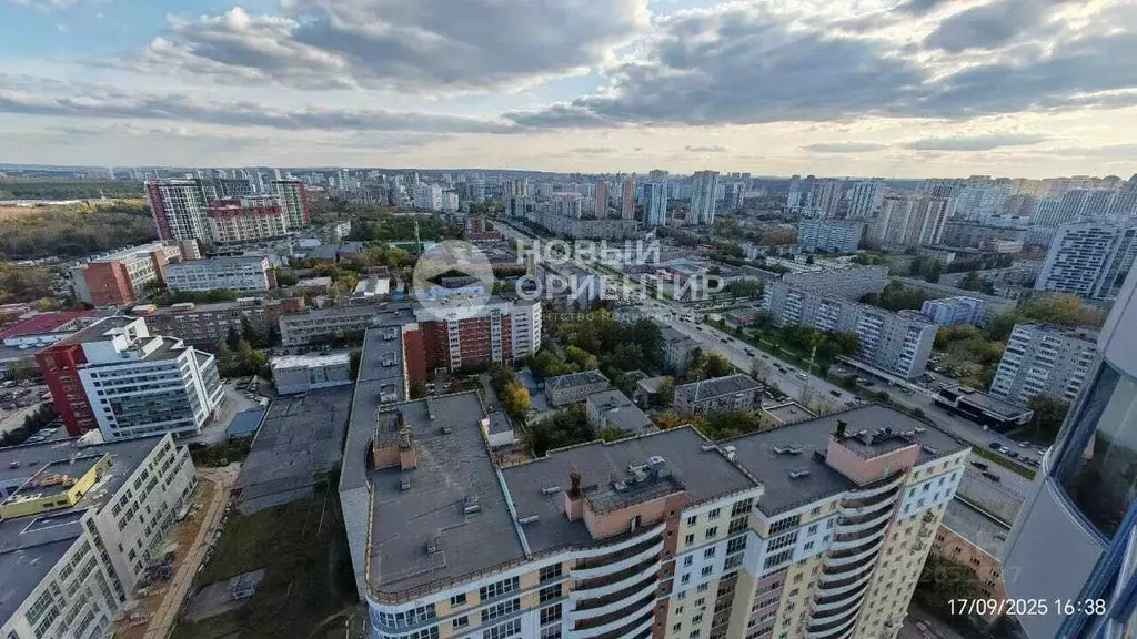 4-к кв. Свердловская область, Екатеринбург ул. Машинная, 1Б/5 (93.0 м) - Фото 1