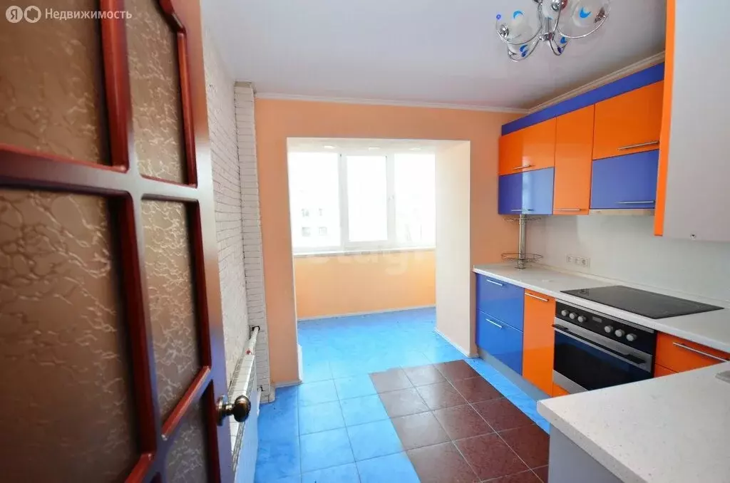 2-комнатная квартира: Заводоуковск, Сибирская улица, 2 (50 м) - Фото 1