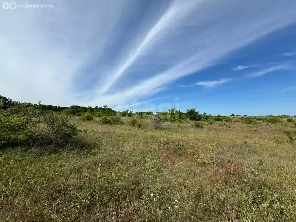 Участок в Бахчисарайский район, село Ароматное (200 м) - Фото 1