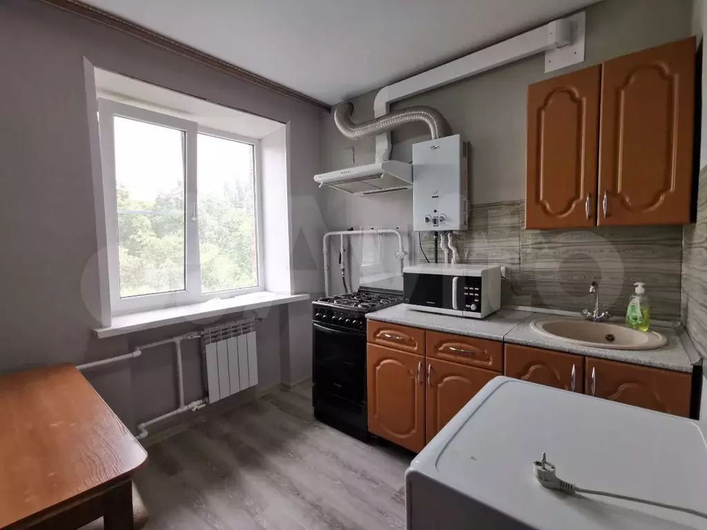 1-к. квартира, 30 м, 5/5 эт. - Фото 0