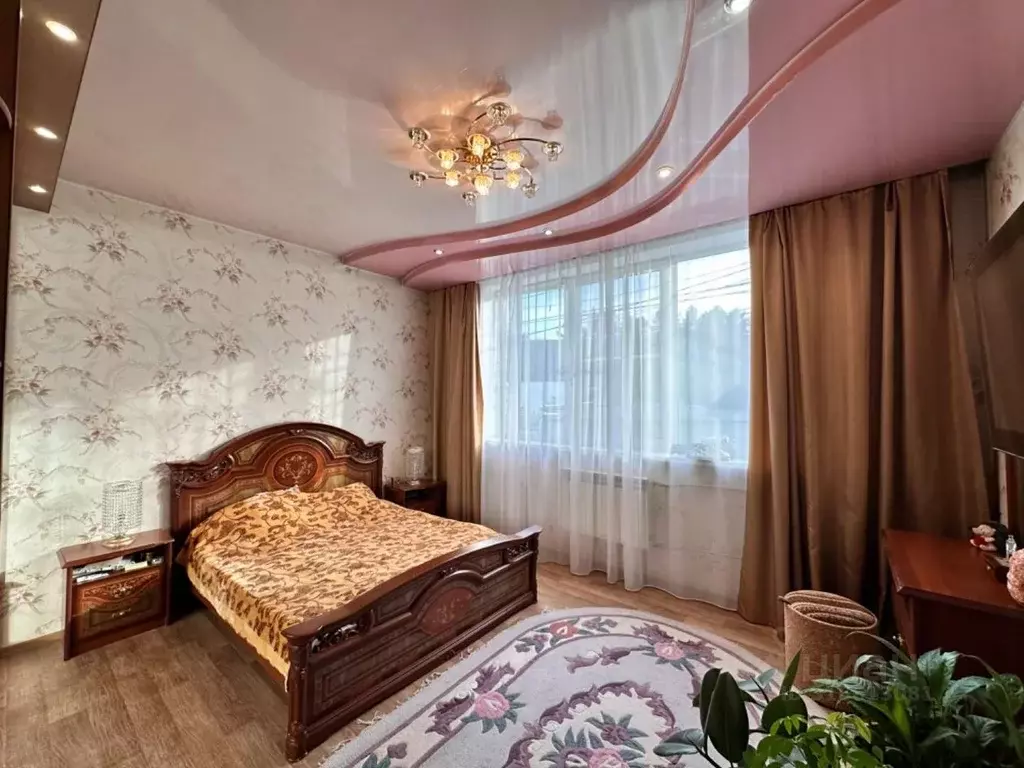 3-к кв. Иркутская область, Иркутский муниципальный округ, Маркова рп, ... - Фото 0