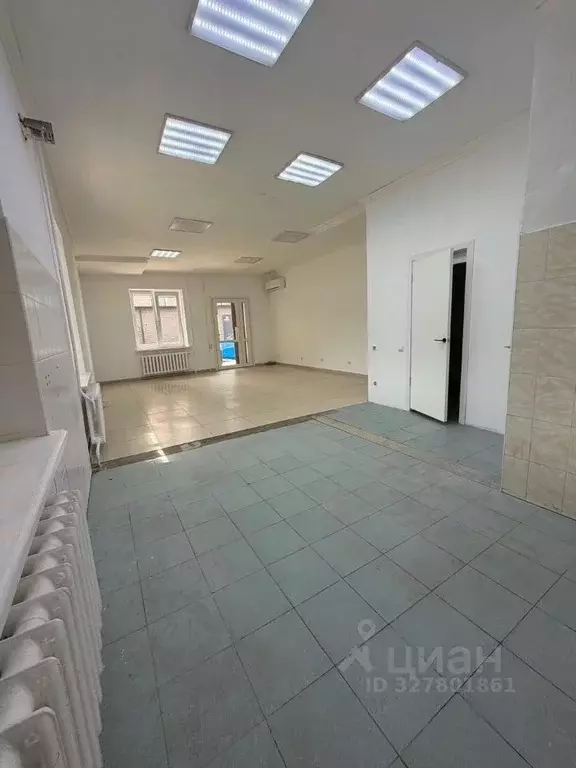 Торговая площадь в Северная Осетия, Владикавказ Весенняя ул., 13 (100 ... - Фото 1