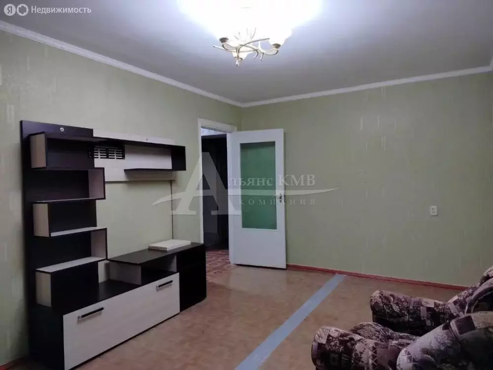 3-комнатная квартира: Георгиевск, улица Тронина, 4/1 (65 м) - Фото 1