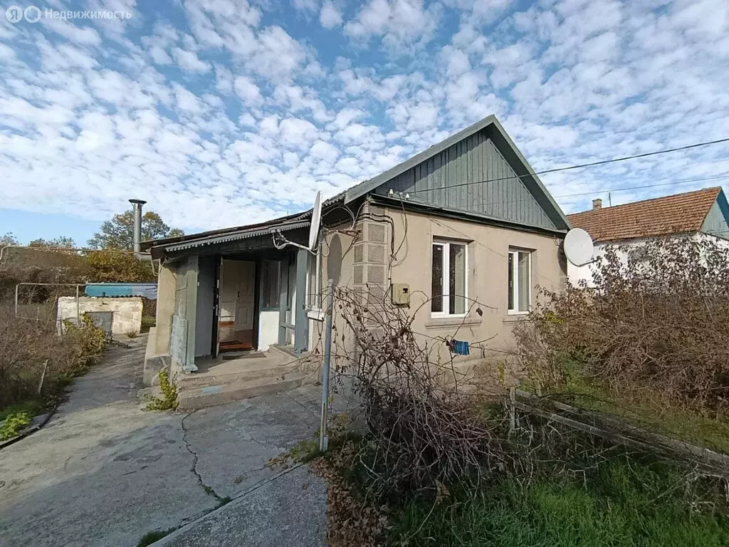 Дом в Бахчисарайский район, Почтовское сельское поселение, село ... - Фото 1