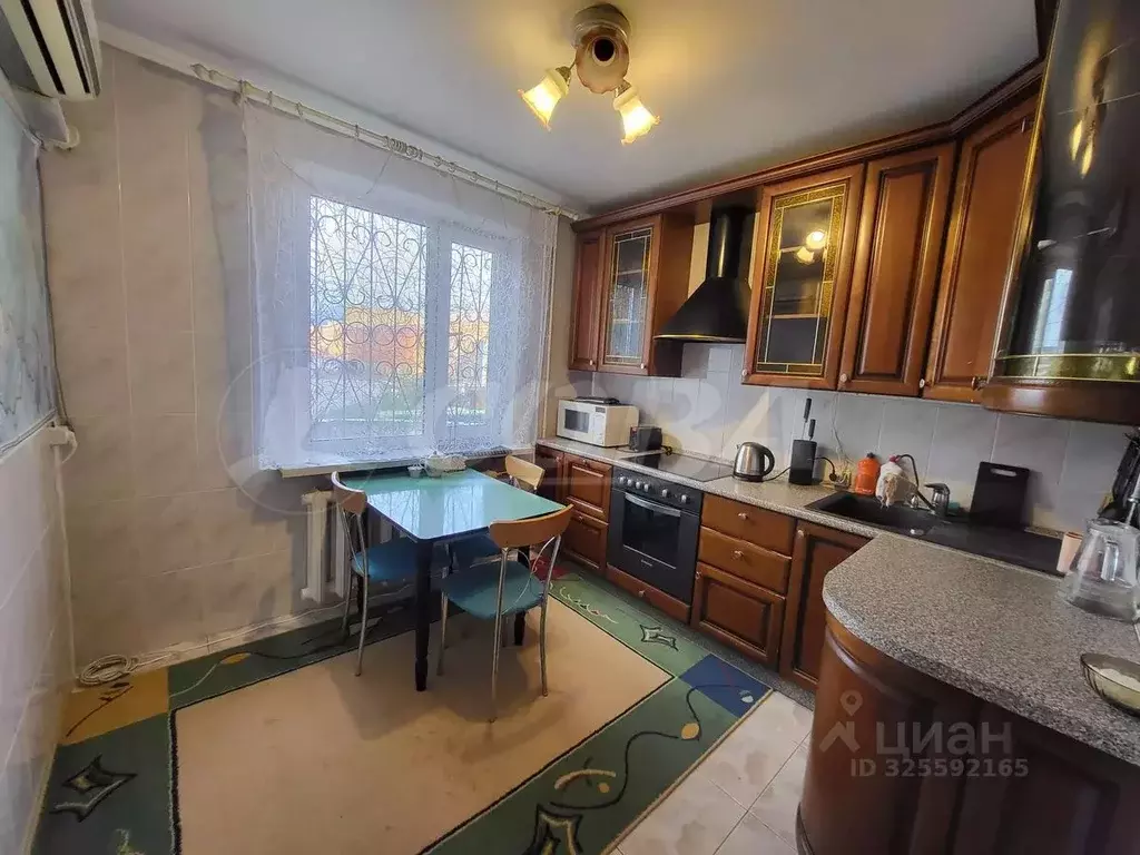 2-к кв. Тюменская область, Тюмень Фабричная ул., 1 (53.0 м) - Фото 1