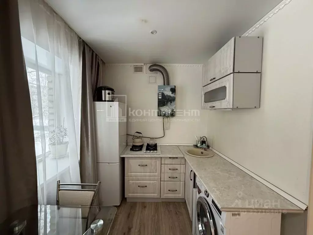 2-к кв. Владимирская область, Гусь-Хрустальный ул. Микрорайон, 43 ... - Фото 1