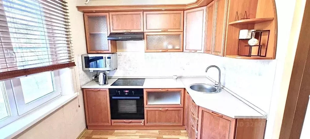 1-к кв. Челябинская область, Челябинск ул. Комарова, 135 (37.0 м) - Фото 1