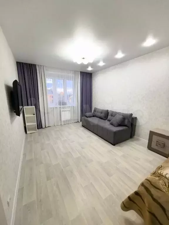 1-к. квартира, 43 м, 3/5 эт. - Фото 0