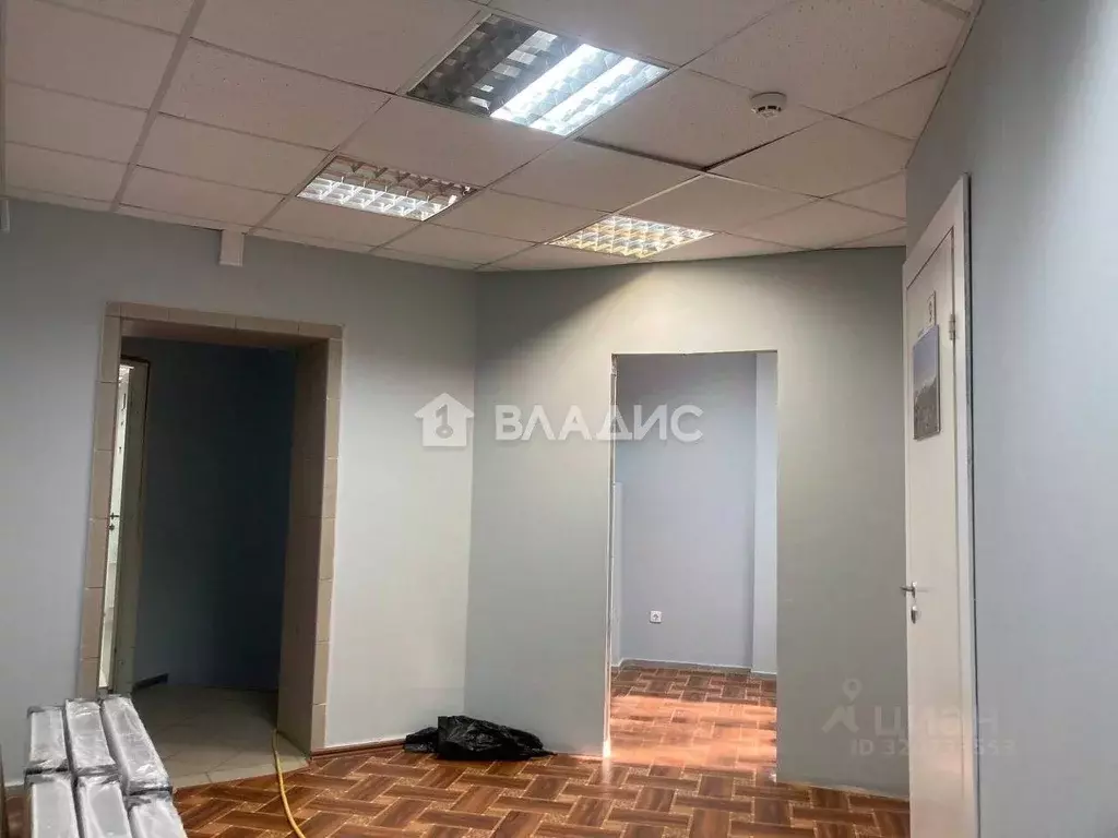 Помещение свободного назначения в Коми, Сыктывкар ул. Оплеснина, 7 ... - Фото 1