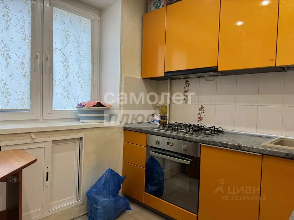 3-к кв. Челябинская область, Миасс ул. Менделеева, 10 (50.4 м) - Фото 1