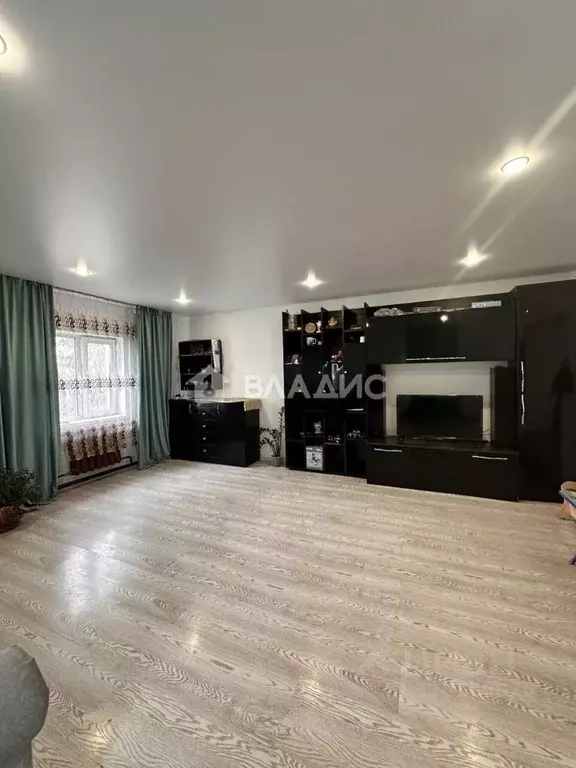 Дом в Бурятия, Улан-Удэ Тулунжа мкр, ул. Юбилейная, 37 (184 м) - Фото 1