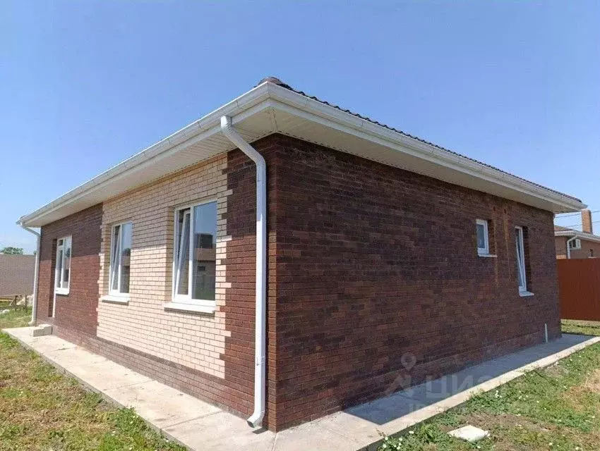 Дом в Ростовская область, Неклиновский район, с. Новобессергеневка ул. ... - Фото 2