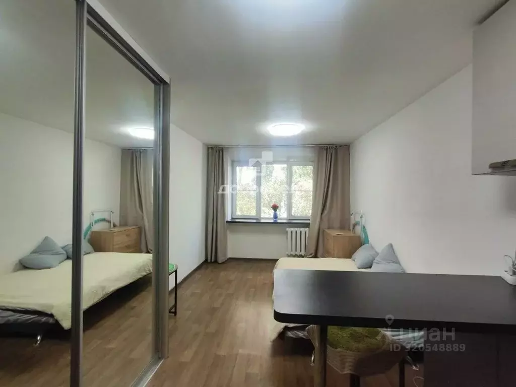 Комната Свердловская область, Екатеринбург ул. Павлодарская, 38 (18.0 ... - Фото 1