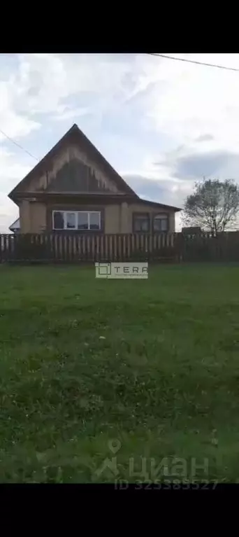 Дом в Башкортостан, Иглинский район, Надеждинский сельсовет, д. ... - Фото 1