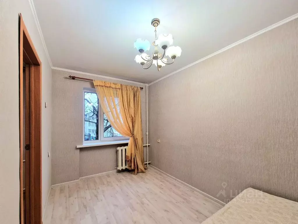 3-к кв. Калининградская область, Калининград Космическая ул., 18 (58.0 ... - Фото 1