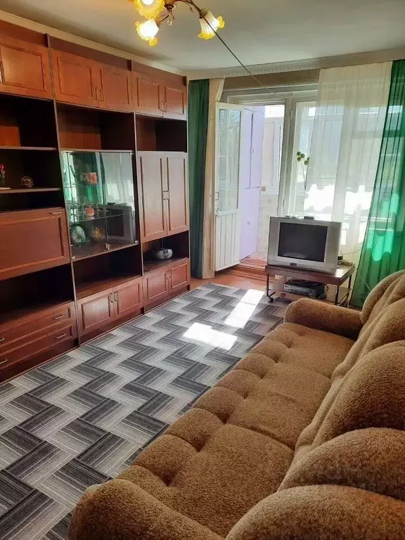 2-к кв. Белгородская область, Старый Оскол Рудничный мкр, 4 (45.0 м) - Фото 2