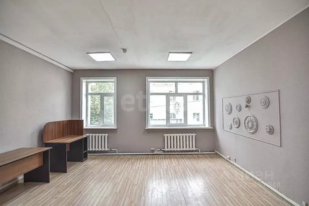 Офис в Сахалинская область, Южно-Сахалинск Хабаровская ул., 2 (16 м) - Фото 1