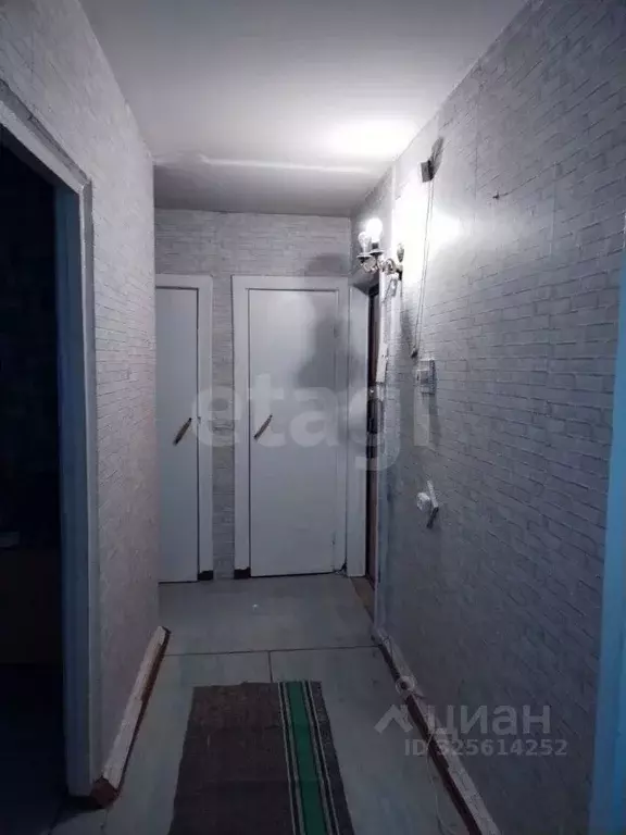 4-к кв. Алтайский край, Яровое ул. 40 лет Октября, 5 (60.8 м) - Фото 2