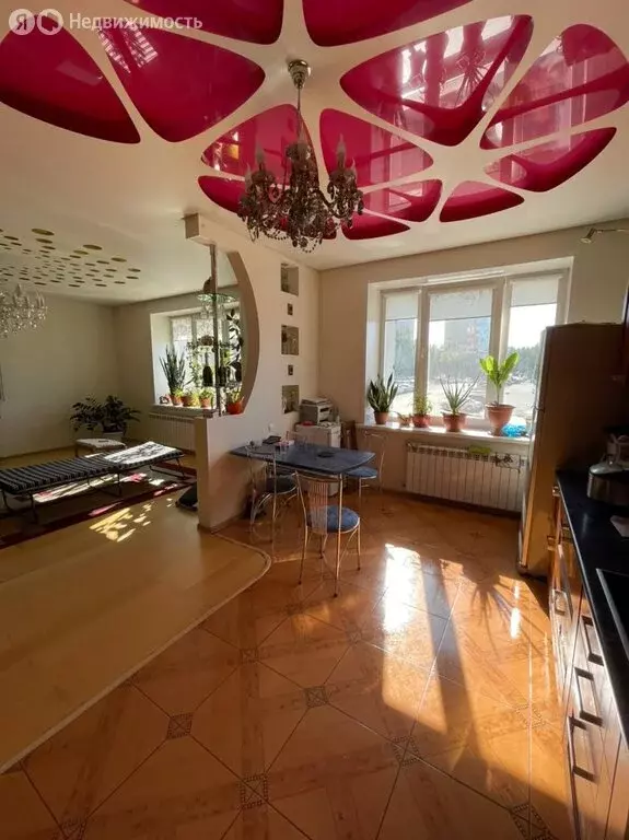 3-комнатная квартира: Новосибирск, улица Кирова, 27 (127.4 м) - Фото 1