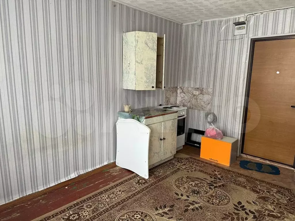Комната 12,6 м в 1-к., 2/5 эт. - Фото 0