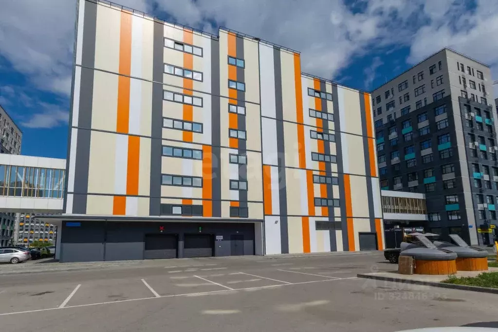 Гараж в Тюменская область, Тюмень ул. Тимофея Чаркова, 83с2 (14 м) - Фото 1