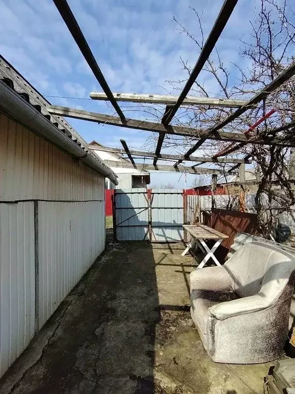 Дом в Саратовская область, Энгельс СНТ Химик-1 мкр,  (20 м) - Фото 2