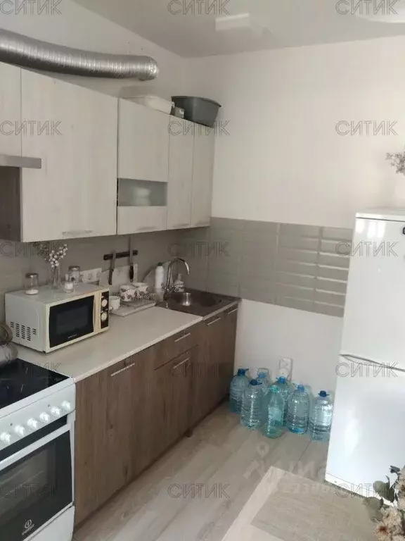 Студия Белгородская область, Белгород ул. Семейная, 31 (28.1 м) - Фото 1