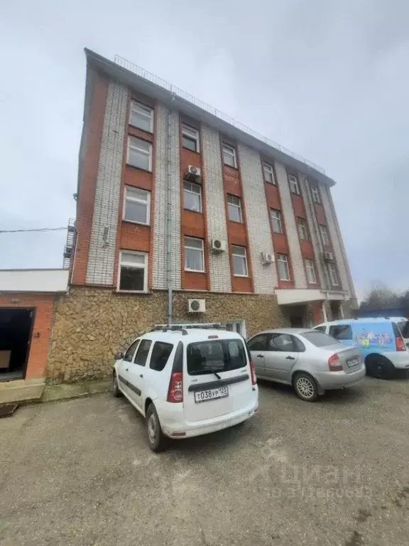 Помещение свободного назначения в Краснодарский край, Белоглинское ... - Фото 2