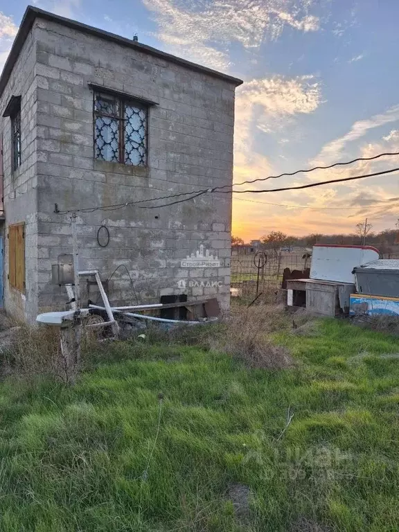 Дом в Крым, Керчь Изобильный СПК, ул. Гранатовая (40 м) - Фото 0