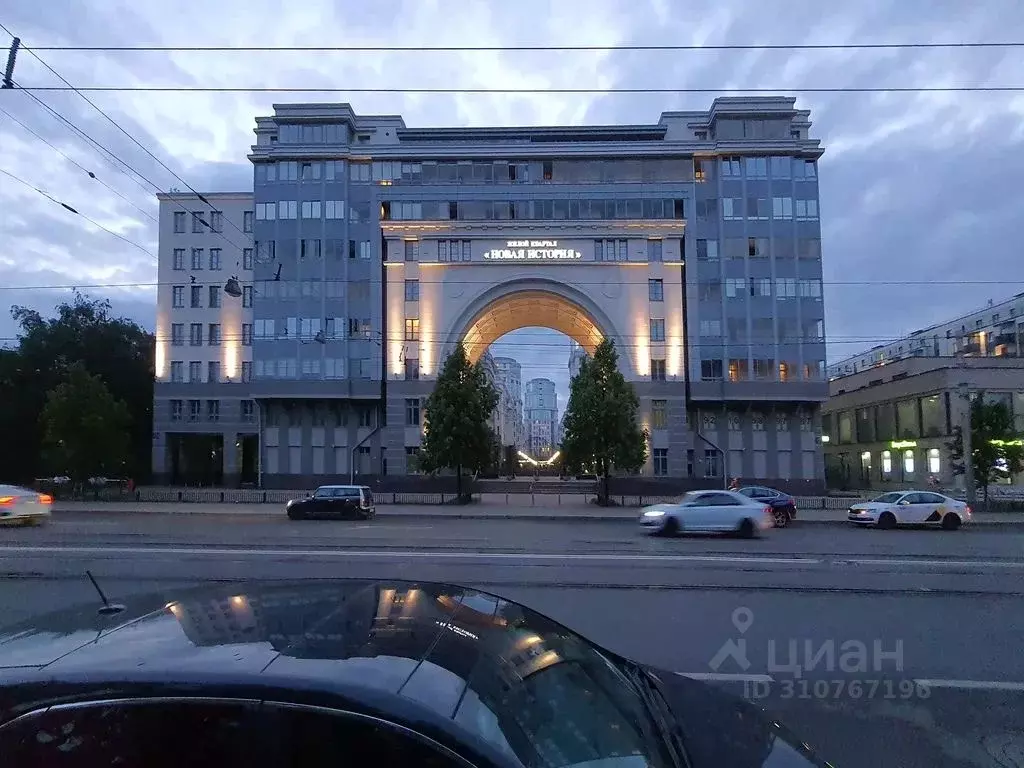 Комната Санкт-Петербург просп. Средний Васильевского острова, 85 - Фото 0