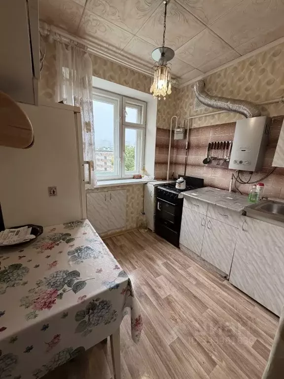 2-к кв. Псковская область, Великие Луки ул. Ботвина, 17 (45.0 м) - Фото 1