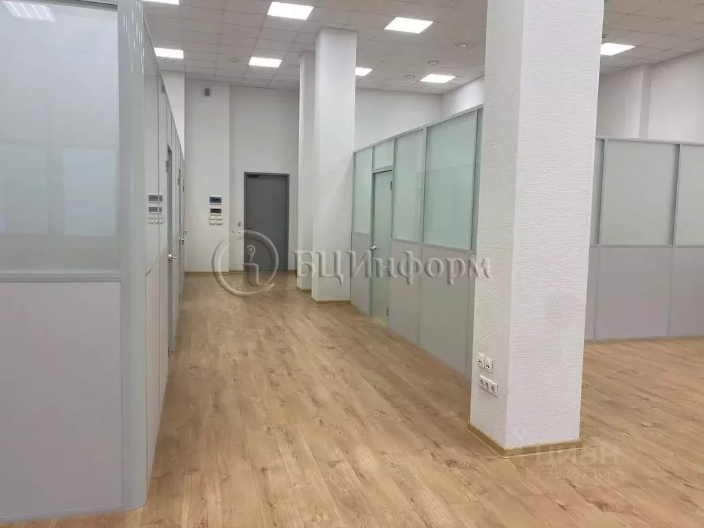 Офис в Санкт-Петербург ул. Оптиков, 4к2 (81 м) - Фото 1