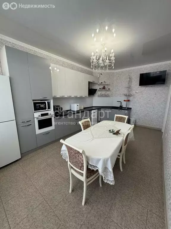 3-комнатная квартира: Ессентуки, Октябрьская улица, 337/3 (120 м) - Фото 2