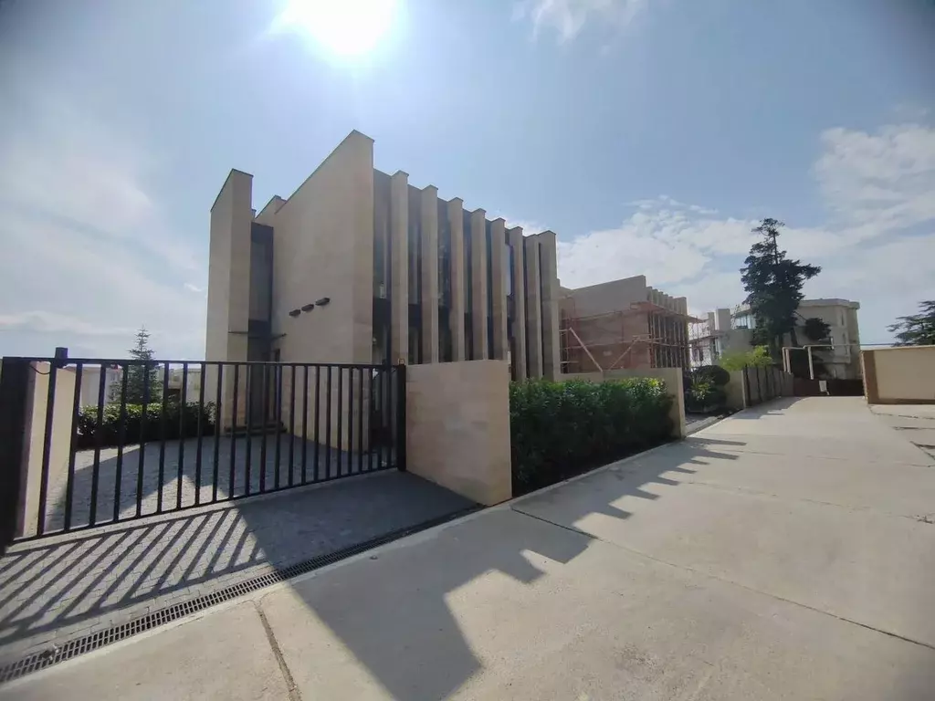 Коттедж в Краснодарский край, Сочи Бытха мкр, ул. Ворошиловская, 11/11 ... - Фото 1