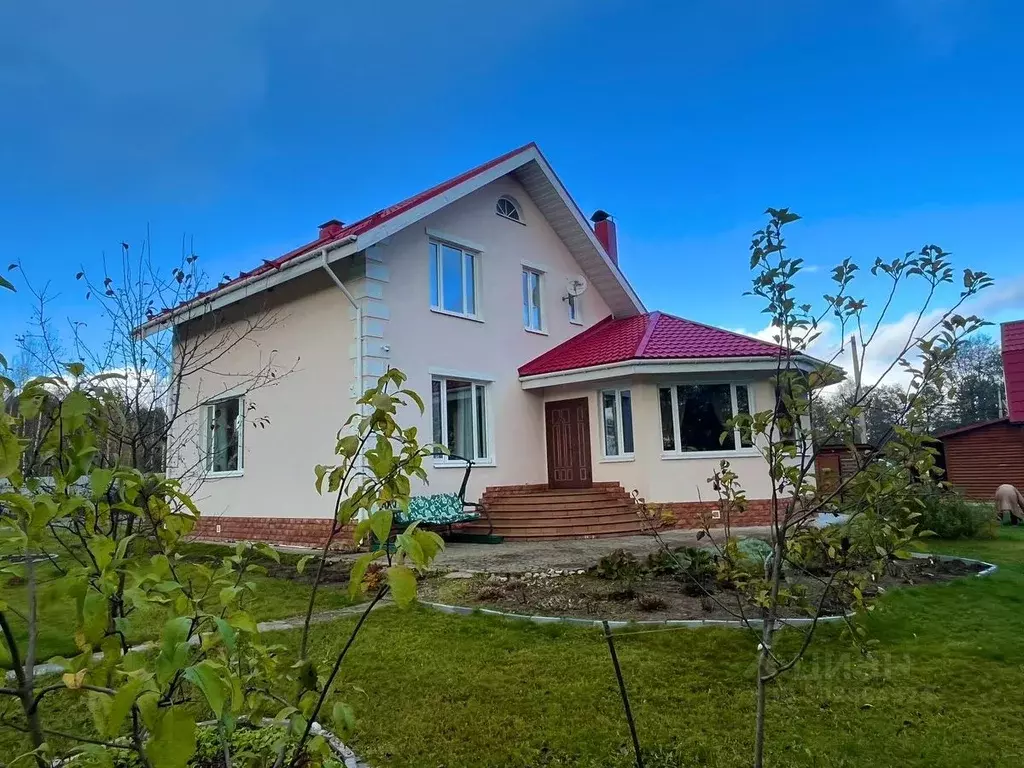 Дом в Тверская область, Бологовский муниципальный округ, с. Ильятино  ... - Фото 1