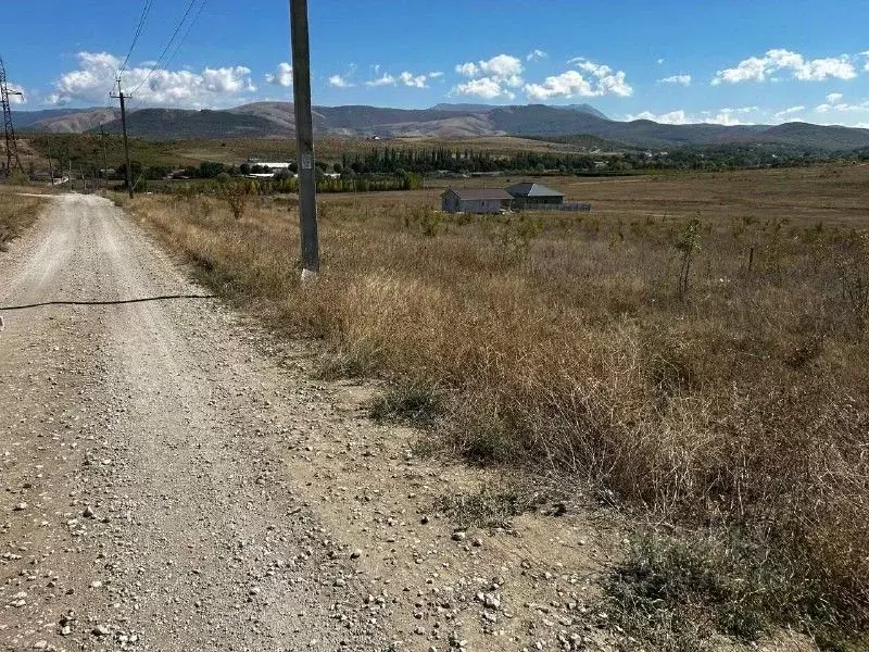 Участок в Крым, Симферопольский район, Добровское с/пос, с. Пионерское ... - Фото 2