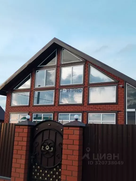 Дом в Башкортостан, Кушнаренковский сельсовет, с. Кушнаренково ул. ... - Фото 0