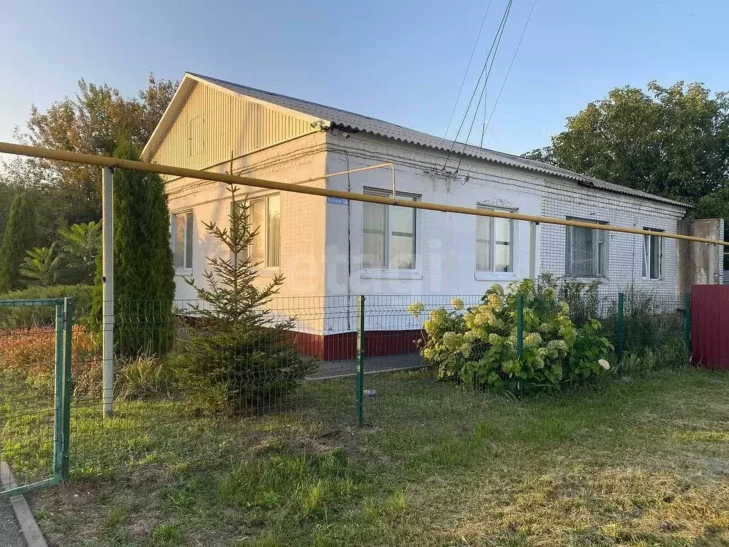 3-к кв. Белгородская область, Губкинский городской округ, пос. ... - Фото 1